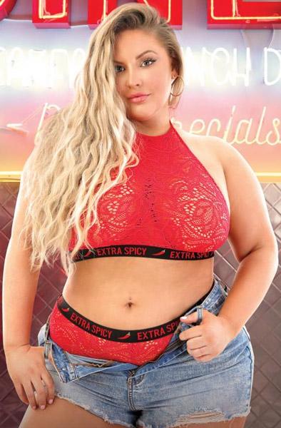 Vibes Extra Spicy Lace Halter Top With Panties Queen Size Sexiga underkläder